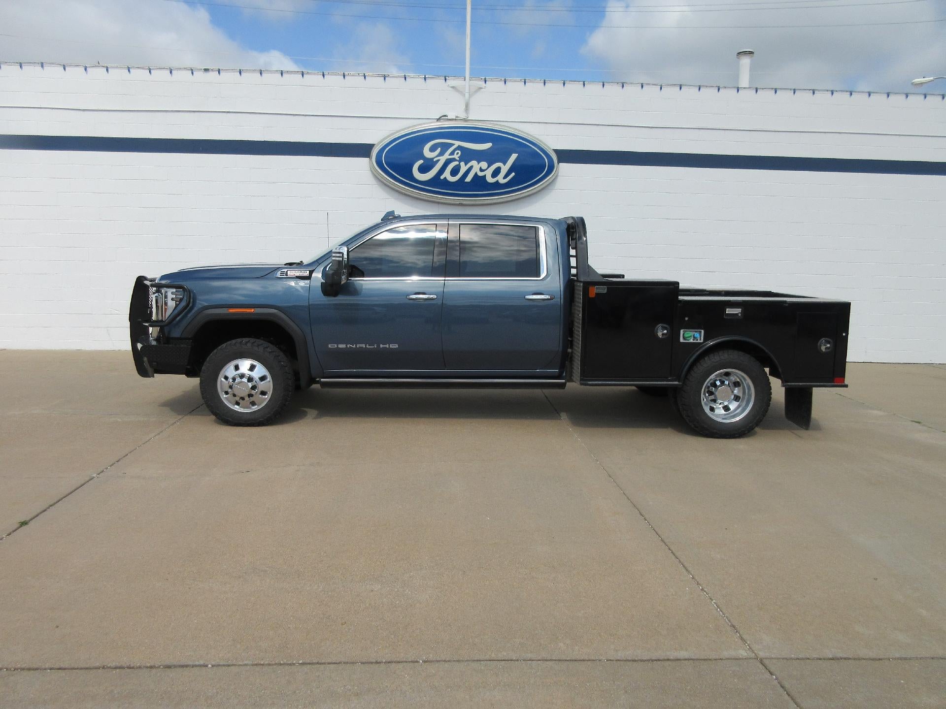2025 GMC Sierra 3500HD